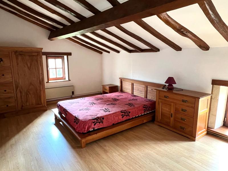 Maison - 250 m² - 7 pièces