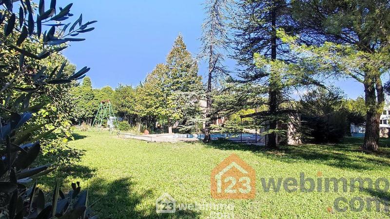 Villa - 180 m² - 6 pièces