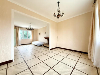 Maison - 85 m² - 5 pièces