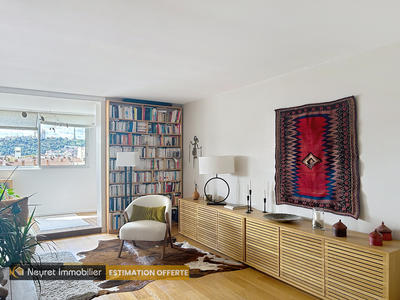 Appartement - 84 m² - 4 pièces