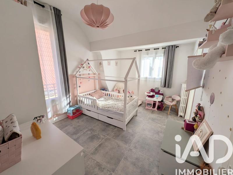 Maison - 85 m² - 5 pièces