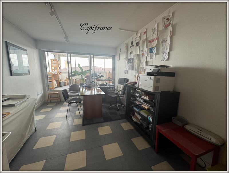 Bureau - 81 m² - 3 pièces