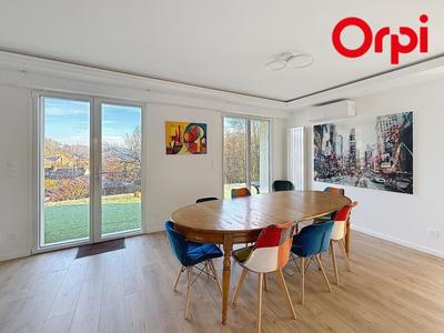 Maison - 154 m² - 7 pièces