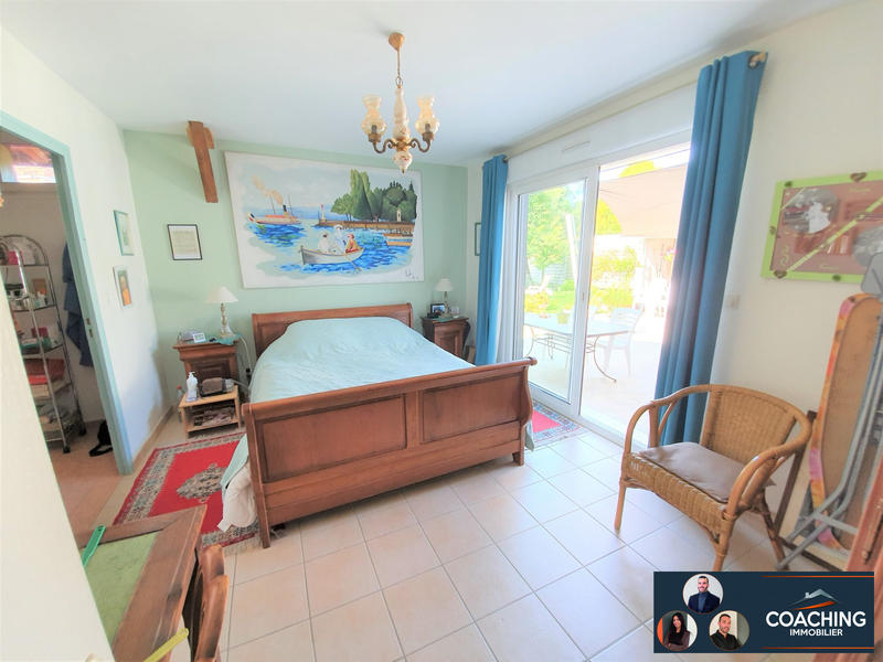 Maison traditionnelle - 198 m² - 6 pièces