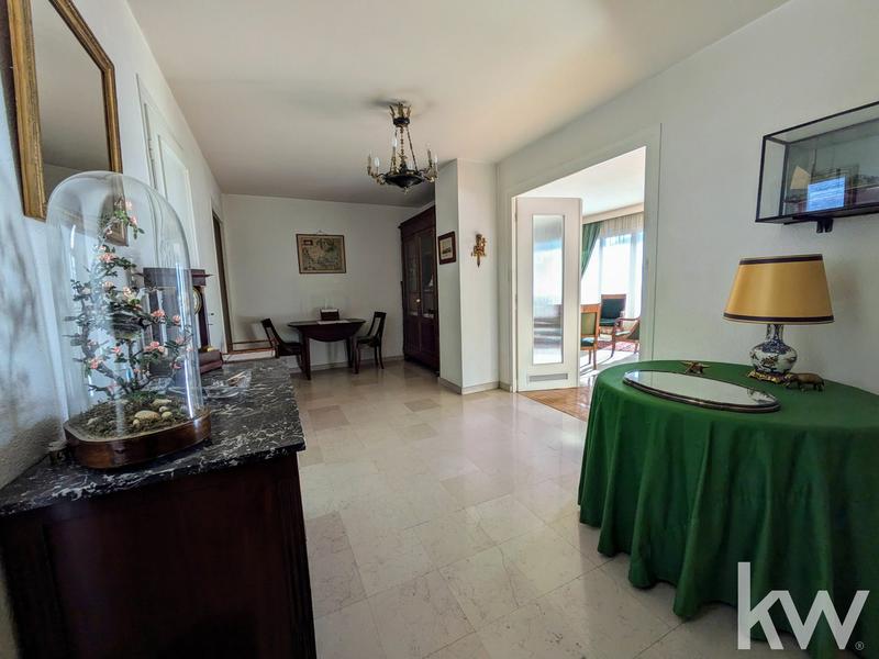 Appartement - 185 m² - 7 pièces