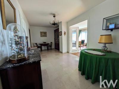 Appartement - 185 m² - 7 pièces