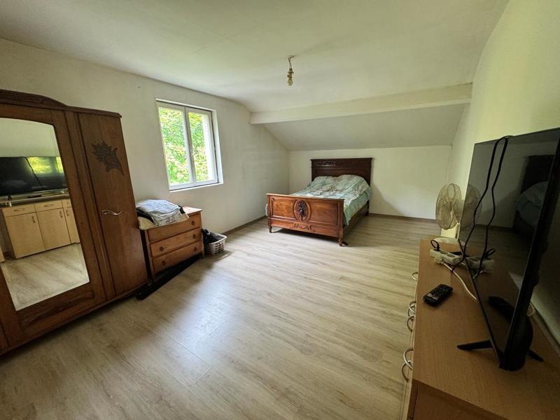 Maison - 280 m² - 6 pièces