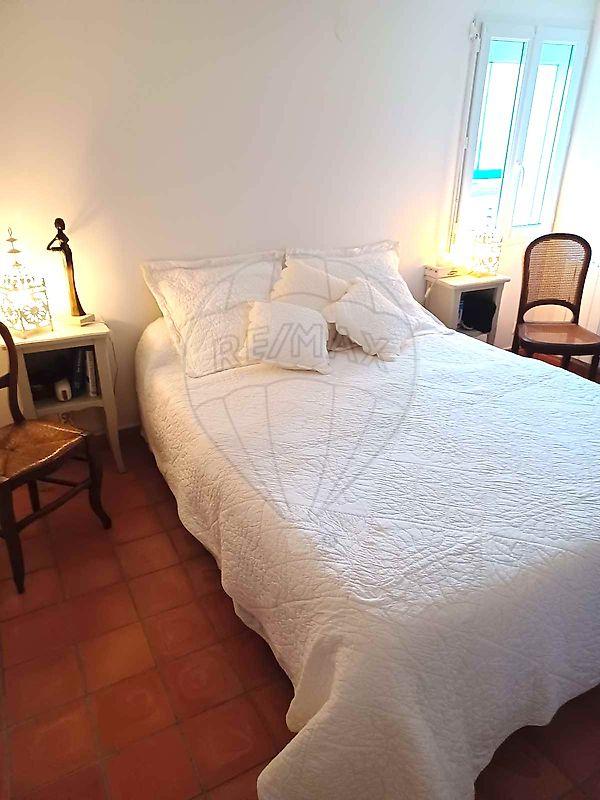 Propriété - 325 m² - 6 pièces