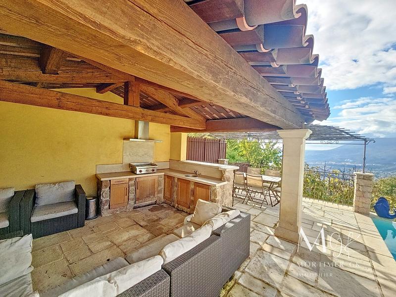 Maison - 130 m² - 6 pièces