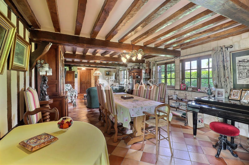 Maison ancienne - 198 m² - 7 pièces