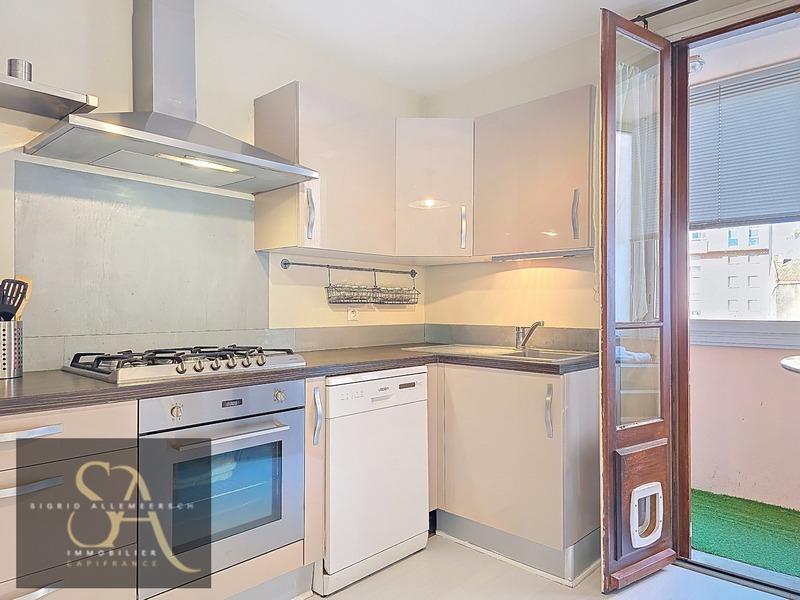 Appartement - 98 m² - 4 pièces