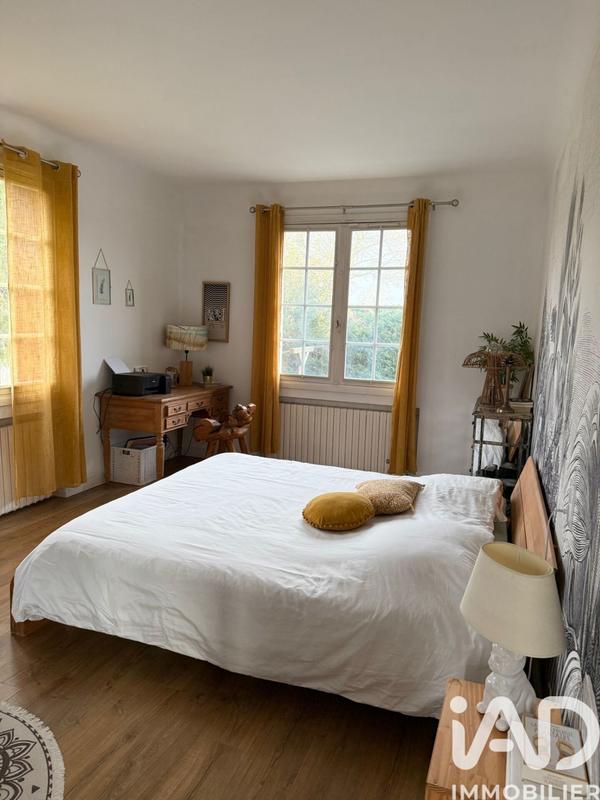 Maison - 200 m² - 7 pièces