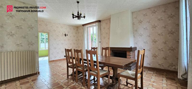 Maison - 201 m² - 7 pièces