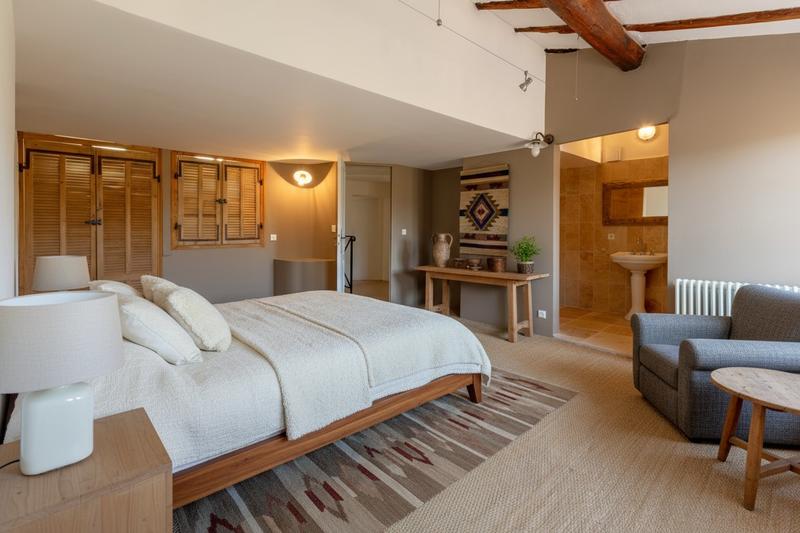 Maison - 205 m² - 7 pièces