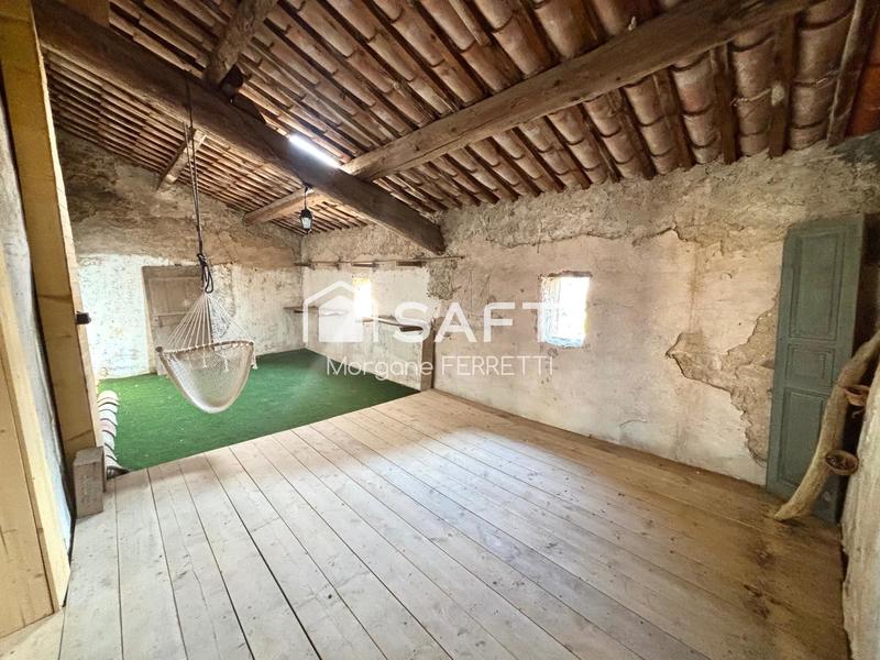 Maison - 200 m² - 4 pièces