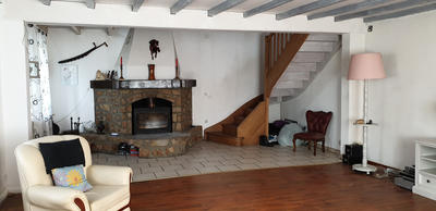 Maison - 250 m² - 7 pièces