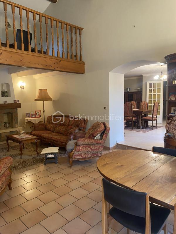 Maison - 152 m² - 6 pièces