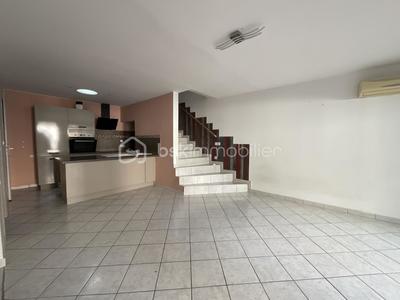 Maison de ville - 77 m² - 4 pièces