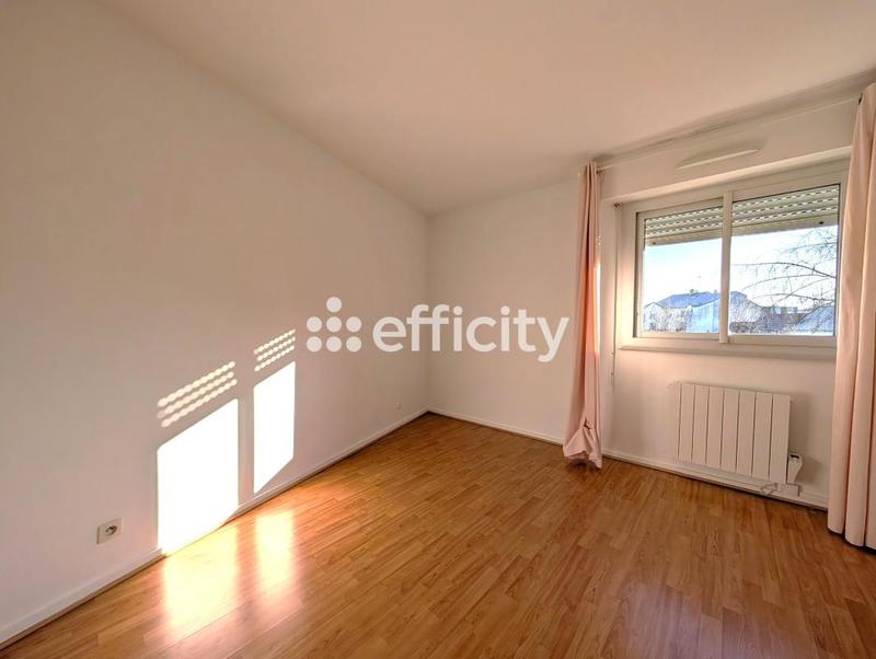 Appartement - 100 m² - 5 pièces