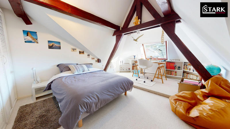 Maison ancienne - 235 m² - 8 pièces