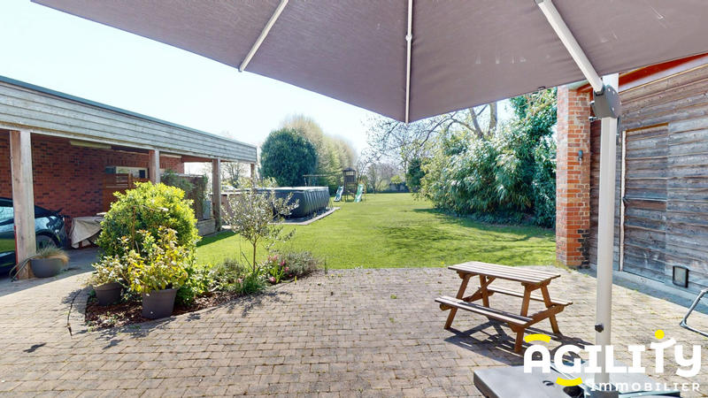 Maison - 272 m² - 7 pièces