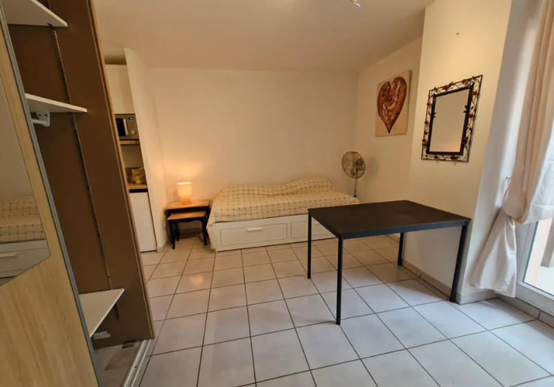 Studio - 24 m² - 1 pièce
