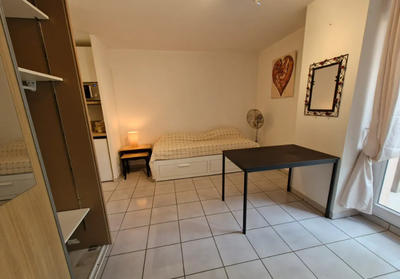 Studio - 24 m² - 1 pièce