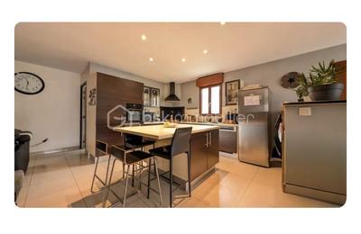 Maison - 166 m² - 6 pièces