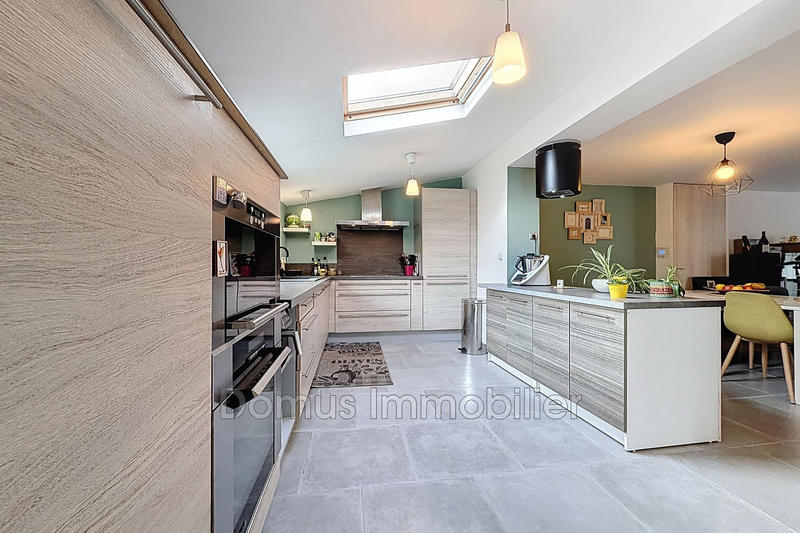 Maison - 121 m² - 5 pièces