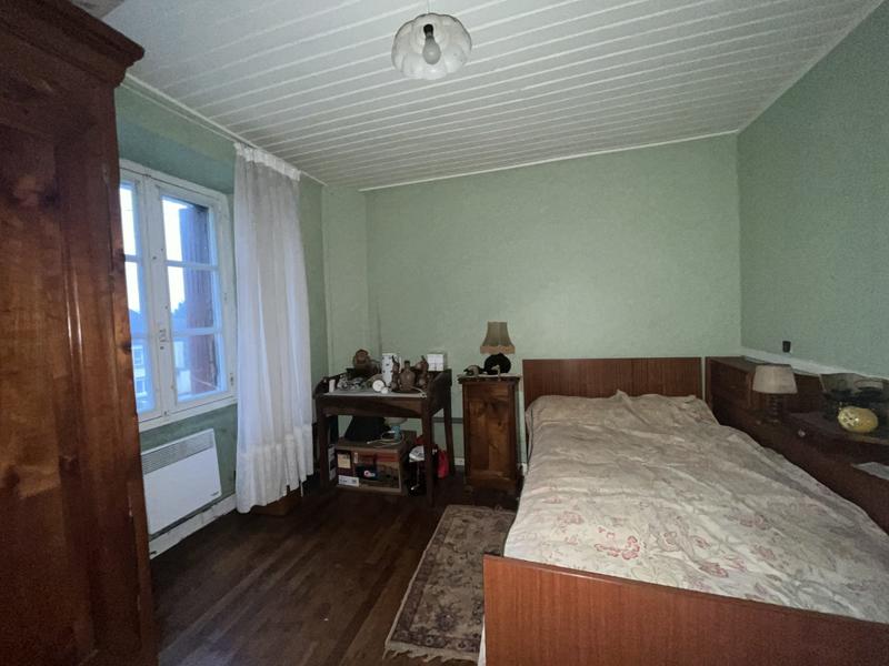 Maison - 80 m² - 5 pièces