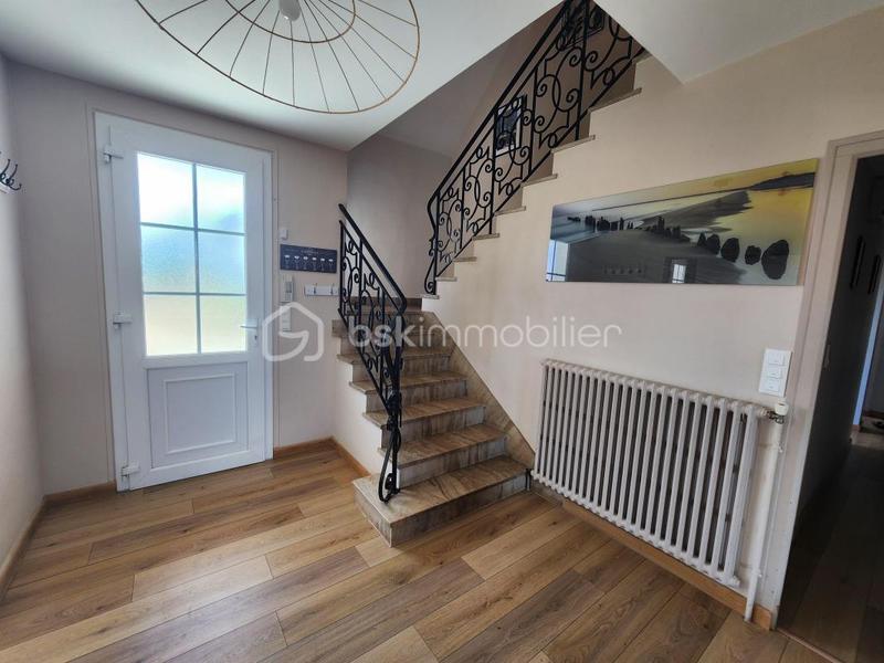 Maison traditionnelle - 138 m² - 6 pièces