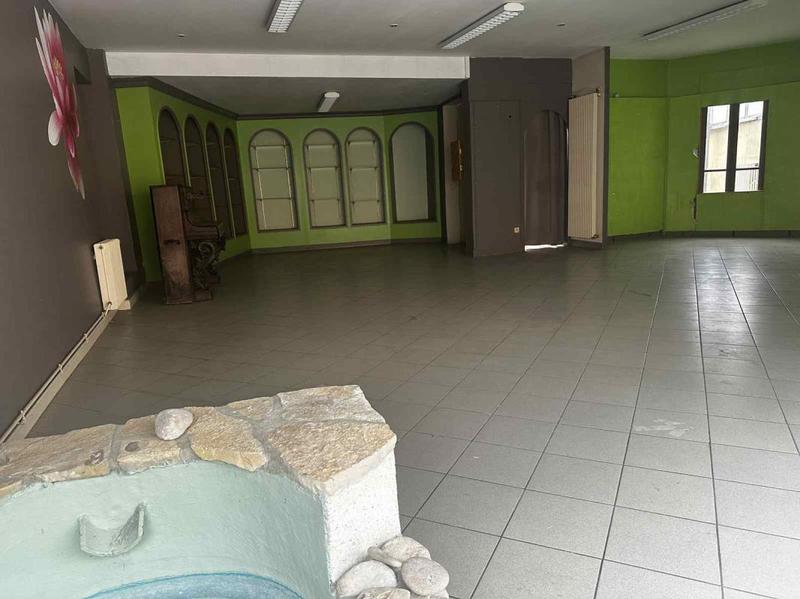 Local commercial - 171 m²