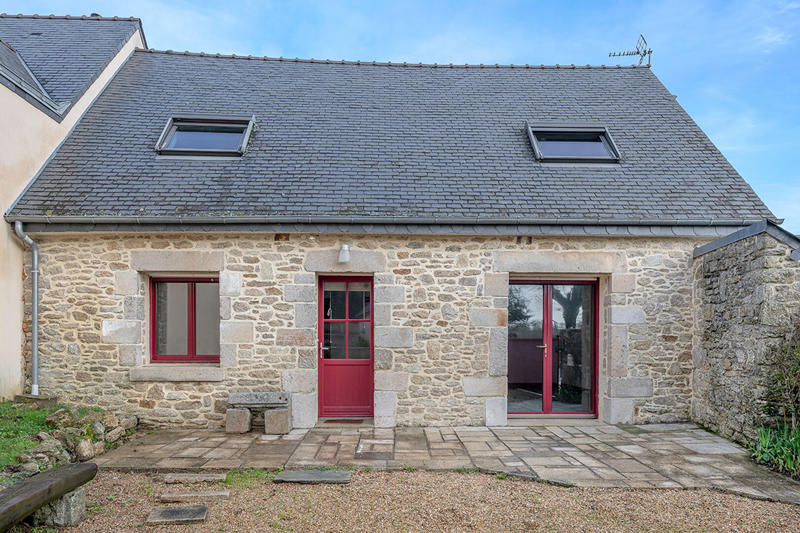 Maison - 96 m² - 4 pièces