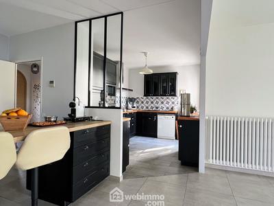 Maison - 185 m² - 5 pièces