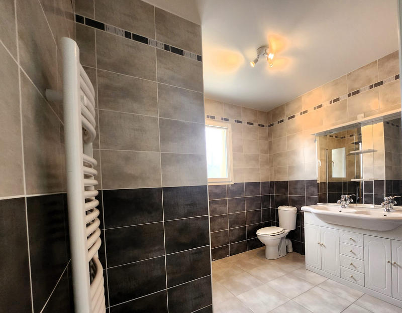 Maison - 101 m² - 5 pièces