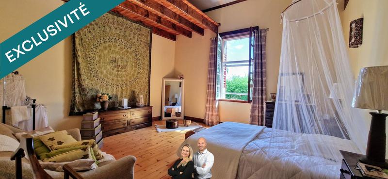 Maison - 210 m² - 6 pièces