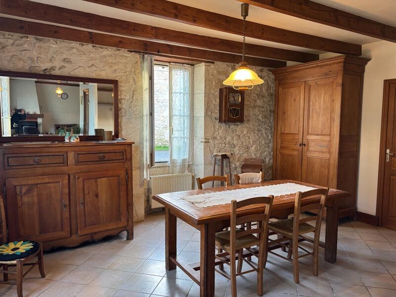 Maison de village - 166 m² - 8 pièces