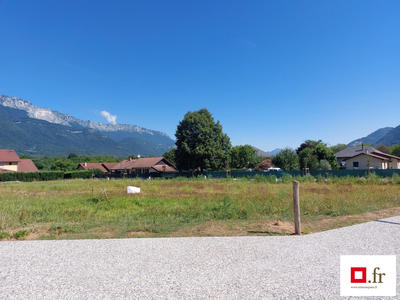 Terrain - 596 m²