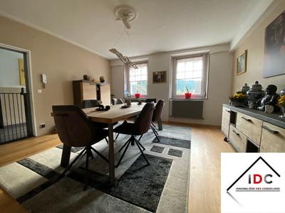 Maison - 265 m² - 7 pièces