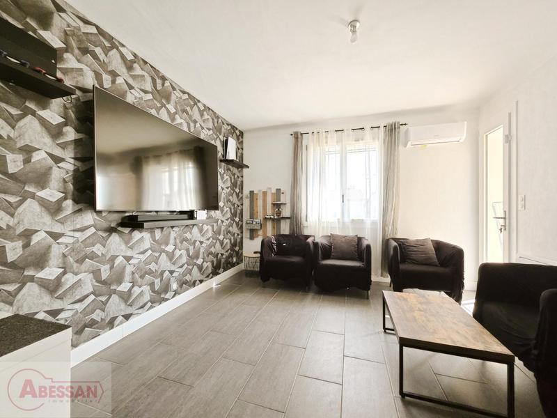 Maison - 180 m² - 8 pièces