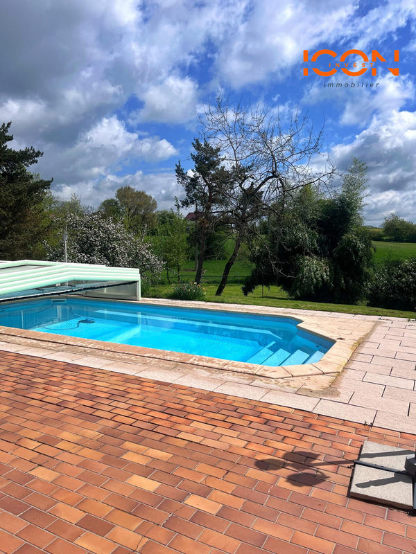 Maison - 190 m² - 8 pièces