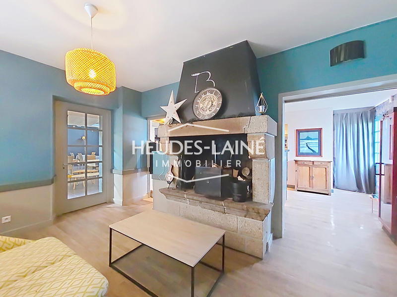 Maison - 250 m² - 5 pièces