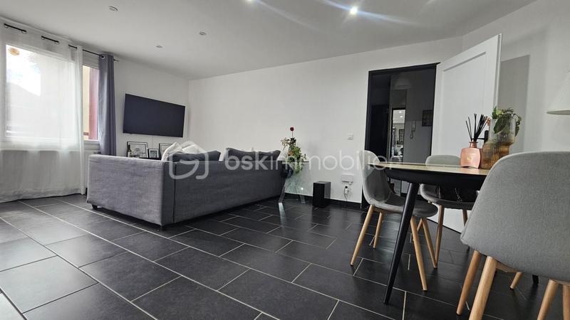 Appartement - 83 m² - 4 pièces