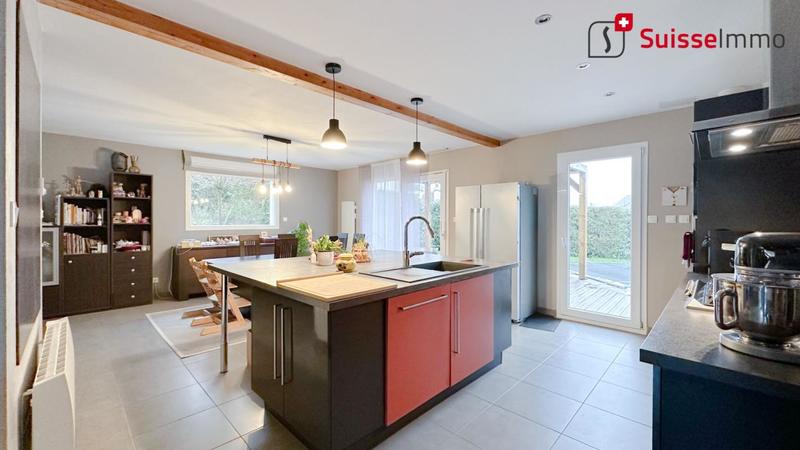 Maison - 208 m² - 7 pièces