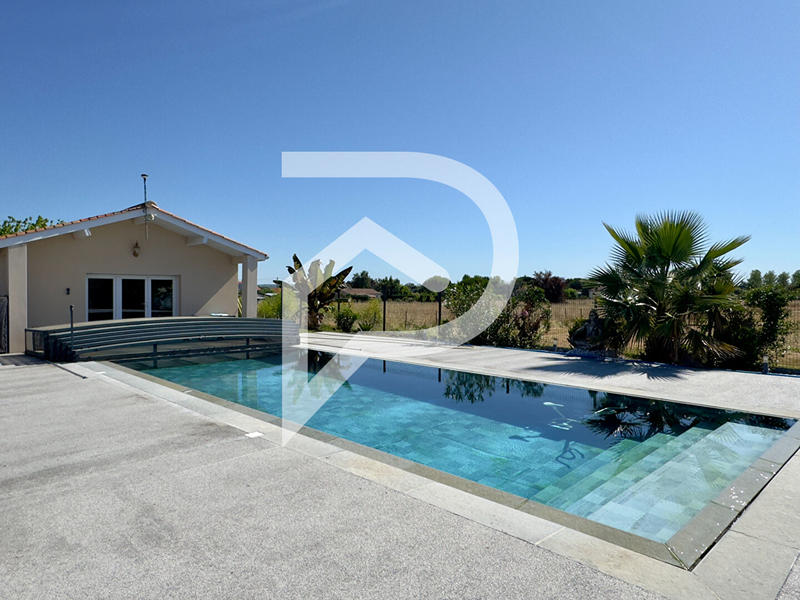 Maison - 190 m² - 6 pièces