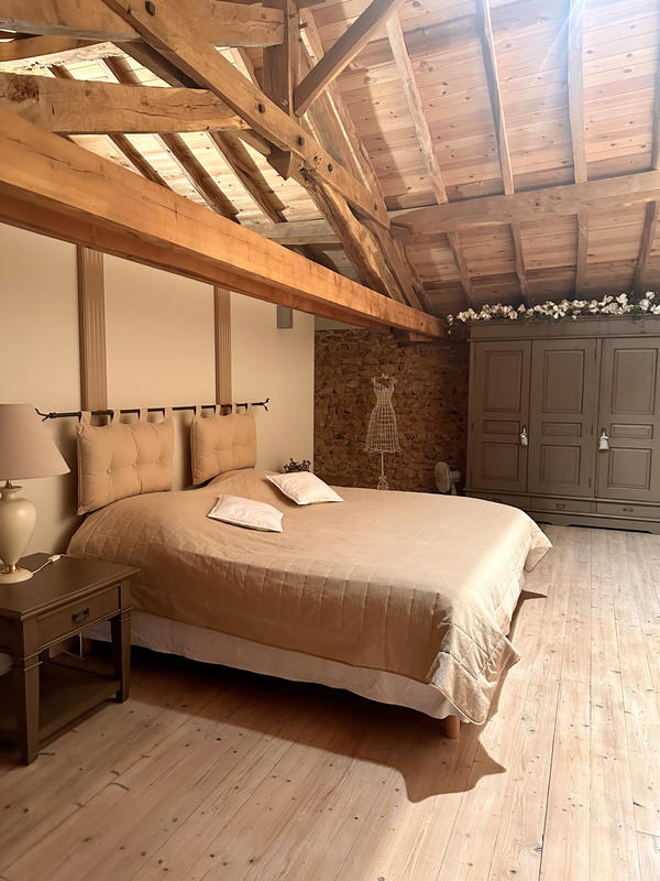 Propriété - 360 m² - 11 pièces