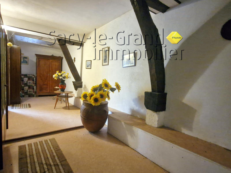 Maison - 180 m² - 8 pièces