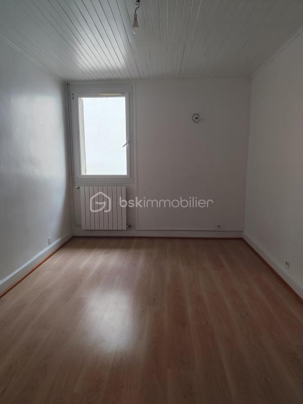 Maison traditionnelle - 130 m² - 8 pièces