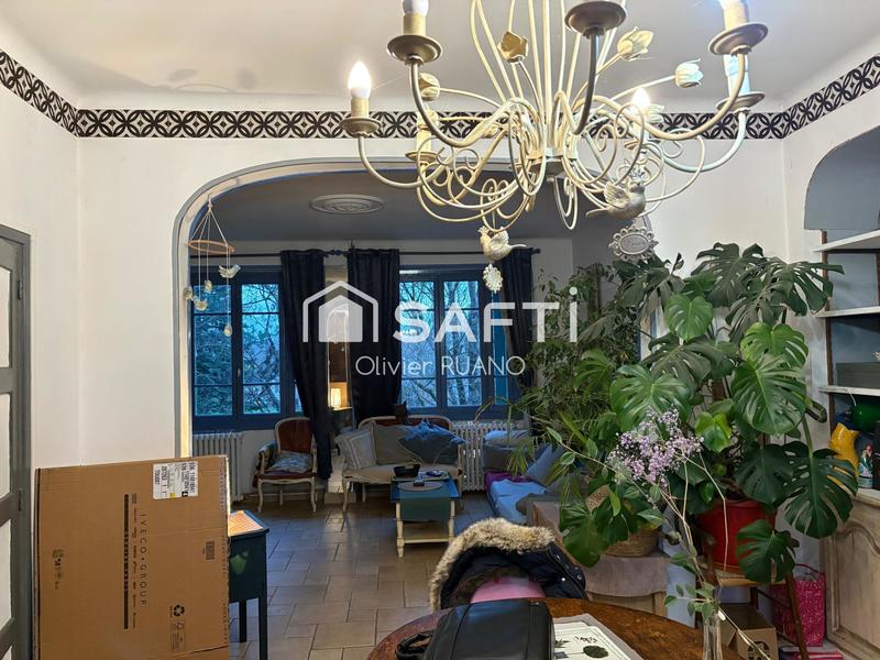 Maison - 165 m² - 6 pièces