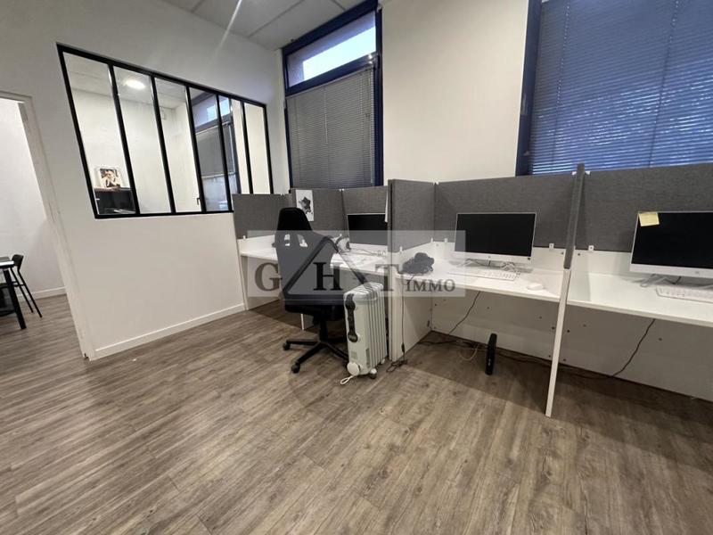 Bureau - 80 m²